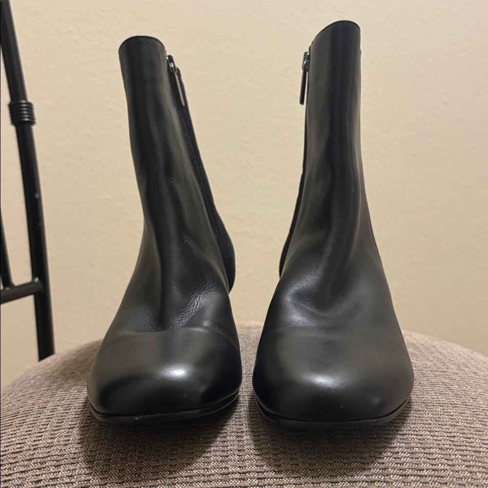 Aquatalia black ankle boots - Picture 2 of 8